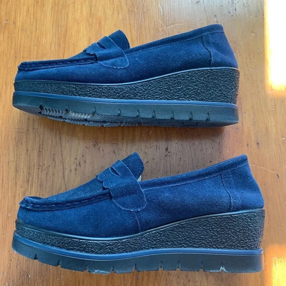 Blue suede-like platform lightweight loafers 40